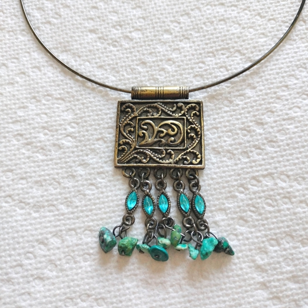 Vintage Wire Turquoise Necklace